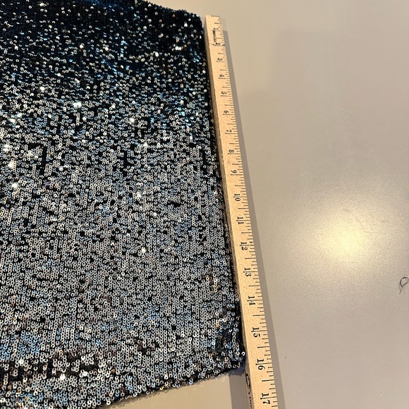 Women’s Silver Sequin Sleeveless Top XL - Picture 4 of 6